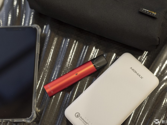 火器旗下沙芬VS悦刻		，谁才是电子烟市场的更优选择？